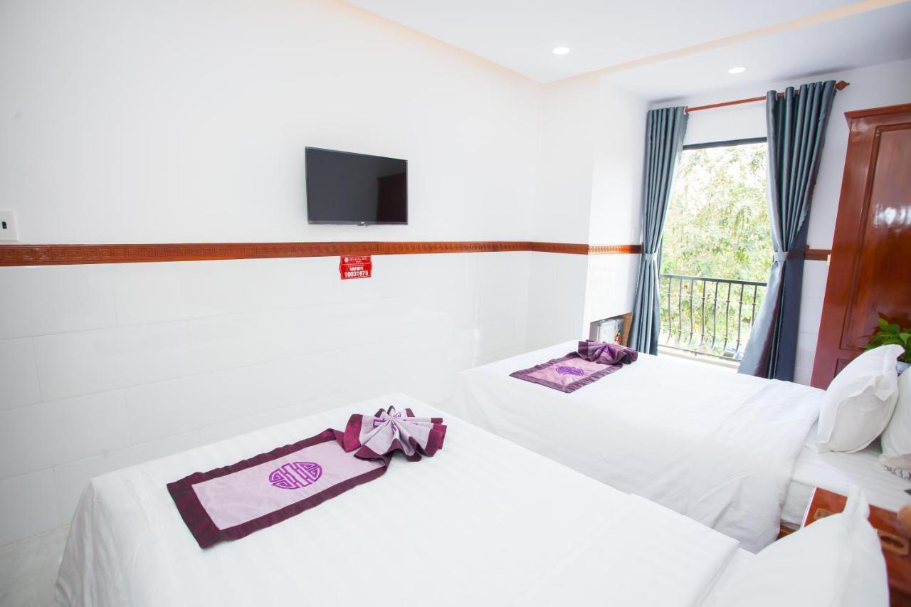 Thy Hung Legacy Hotel Туїхоа Екстер'єр фото